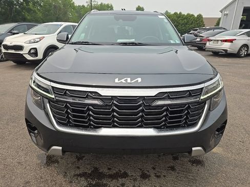 Certified 2024 Kia Seltos EX AWD/4WD image 4