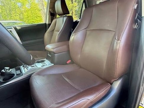 Used 2021 Toyota 4Runner Limited AWD/4WD image 4