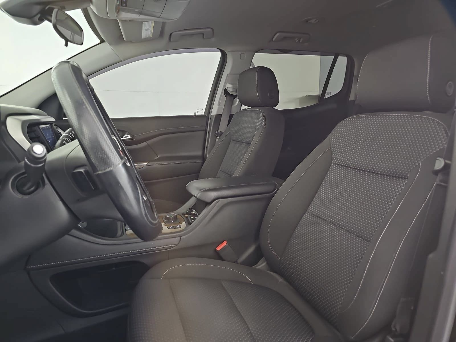 Used 2023 GMC Acadia SLE w/ Driver Convenience Package FWD image 15