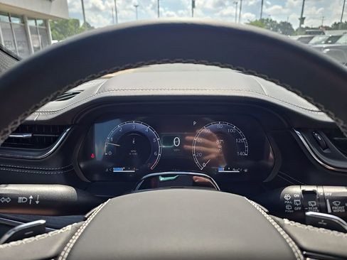 New 2025 Jeep Grand Cherokee L Overland w/ Advanced Protech Group III image 19