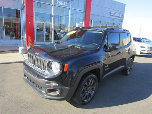 Used 2016 Jeep Renegade 75th Anniversary image 2