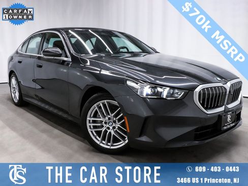 Used 2025 BMW 540i xDrive image 1