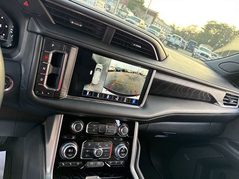 Used 2023 GMC Yukon Denali image 21