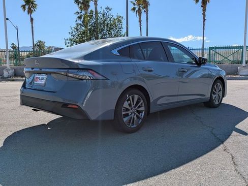 New 2026 Nissan Sentra SL w/ Floor Mat Package FWD image 3