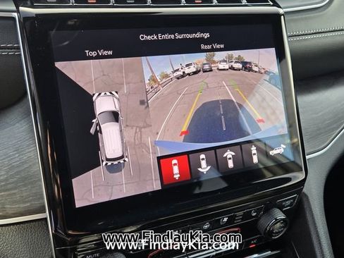 Used 2025 Jeep Grand Cherokee Limited w/ Luxury Tech Group II image 27