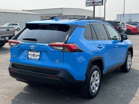 Used 2019 Toyota RAV4 LE w/ All Weather Liner Package AWD/4WD image 4