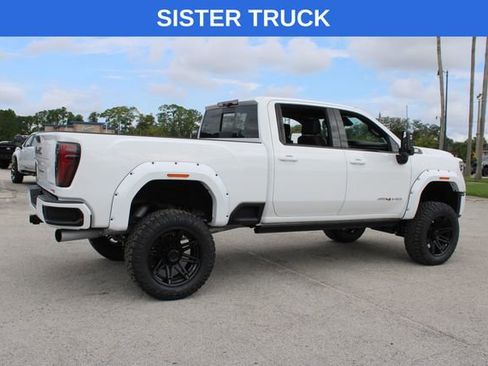 Used 2025 GMC Sierra 2500 AT4 w/ AT4 Premium Plus Package image 15