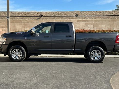Used 2024 RAM 2500 Laramie AWD/4WD image 7
