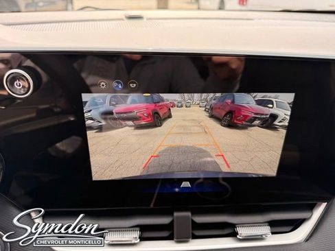 New 2026 Chevrolet Equinox LT image 24