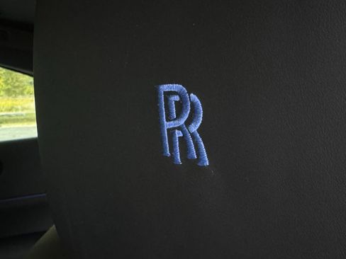 Used 2016 Rolls-Royce Wraith RWD image 17