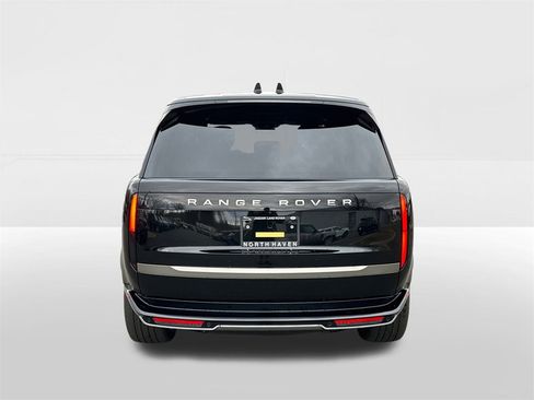 New 2025 Land Rover Range Rover SE image 3