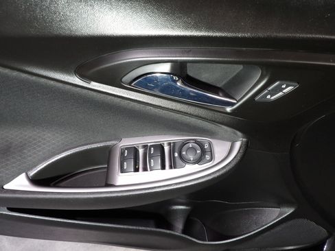 Used 2021 Chevrolet Malibu LS FWD image 8
