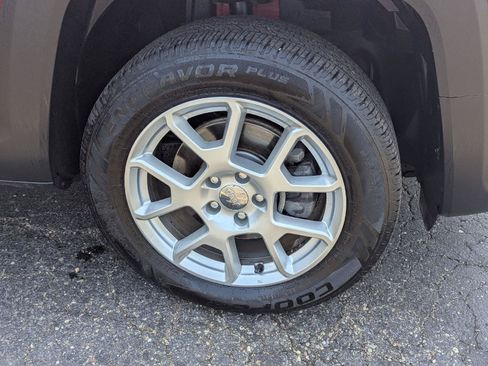 Used 2021 Jeep Renegade Limited AWD/4WD image 42