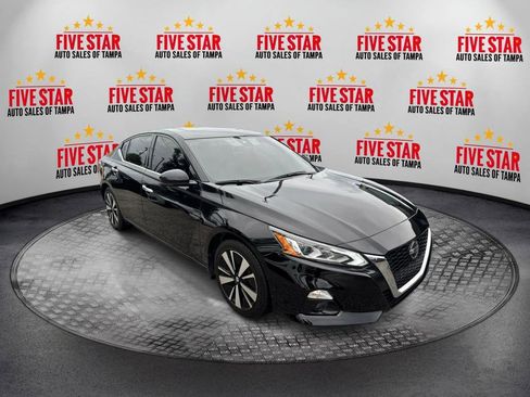 Used 2022 Nissan Altima 2.5 SL image 1