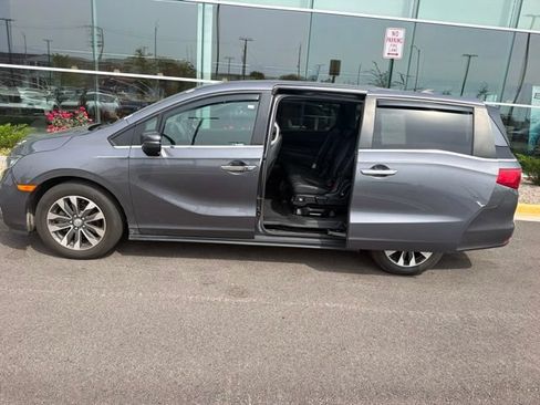 Used 2023 Honda Odyssey EX-L image 9