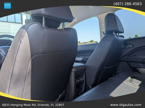 Used 2015 Chevrolet Colorado LT w/ Luxury Package RWD image 16