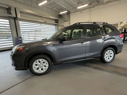Certified 2022 Subaru Forester AWD/4WD image 9