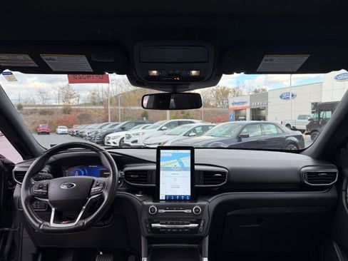 Certified 2020 Ford Explorer ST w/ Premium Technology Package image 15