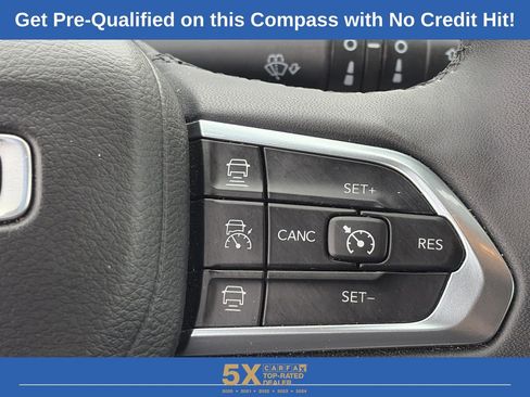 Used 2024 Jeep Compass Limited image 22