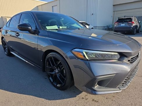 Used 2022 Honda Civic Sport image 3