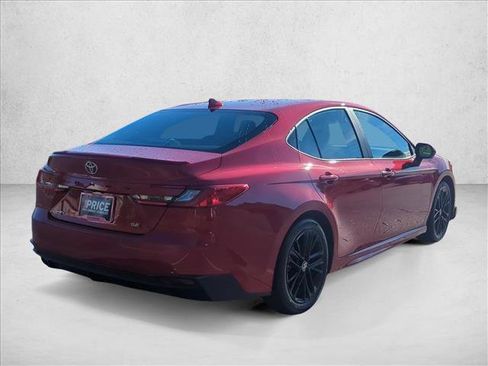 Certified 2025 Toyota Camry SE image 5