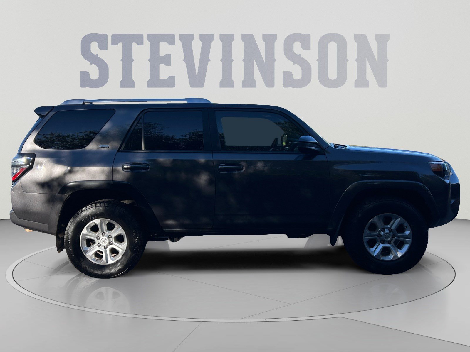Used 2018 Toyota 4Runner SR5 RWD image 6