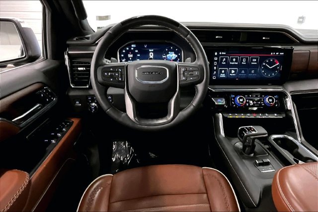 Used 2024 GMC Sierra 1500 Denali Ultimate AWD/4WD image 6