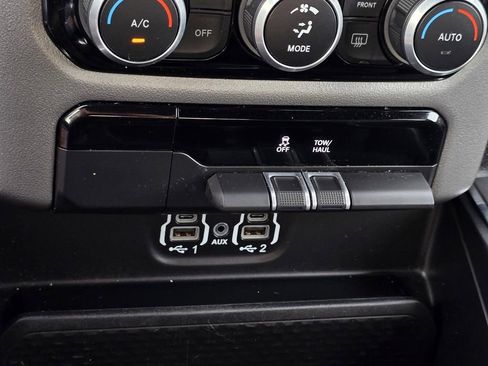 Used 2024 RAM 1500 Laramie image 23