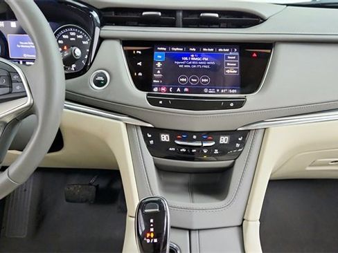 Certified 2024 Cadillac XT5 Premium Luxury w/ Technology Package image 16