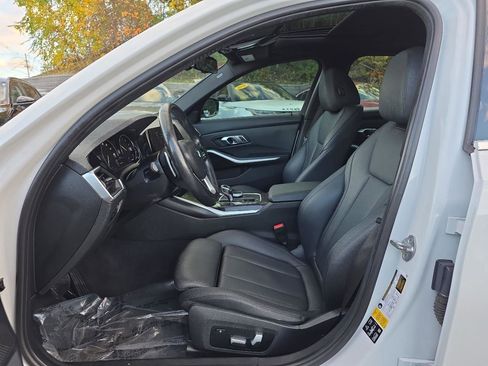 Used 2019 BMW 330i xDrive 330i xDrive w/ Driving Assistance Package image 16