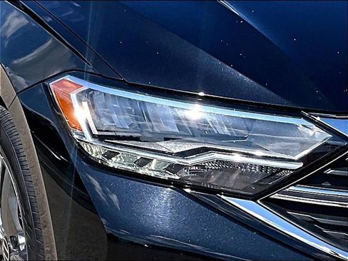 Used 2024 Volkswagen Jetta SE FWD image 33