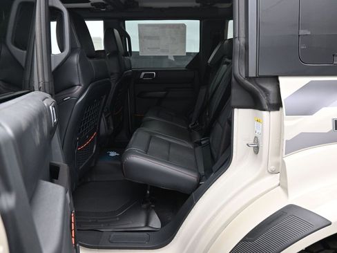 New 2025 Ford Bronco Raptor w/ Interior Carbon Fiber Pack image 18