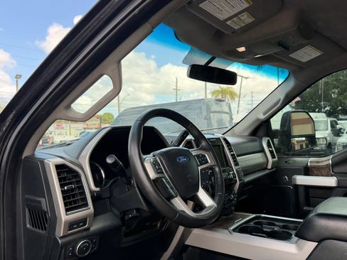 Used 2019 Ford F250 Lariat w/ Camper Package AWD/4WD image 11
