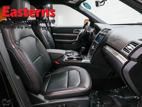 Used 2019 Ford Explorer Sport image 24