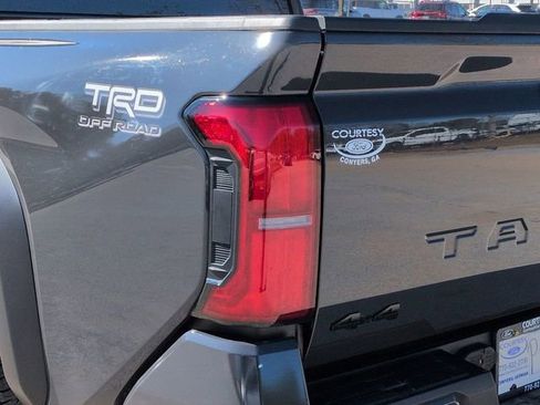 Used 2025 Toyota Tacoma TRD Off-Road image 14