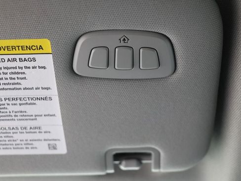 Used 2023 Ford Explorer Limited image 30