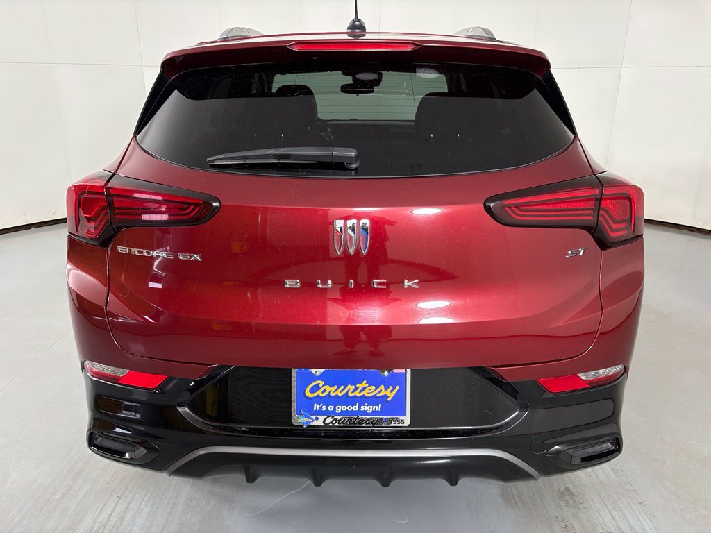 Used 2024 Buick Encore GX Sport Touring FWD image 7