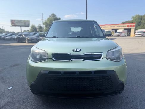 Used 2015 Kia Soul + FWD image 2