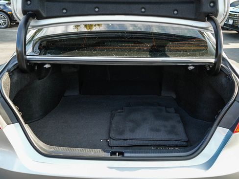 Used 2019 Toyota Camry LE w/ Carpet Mat Package FWD image 24