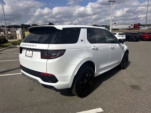 New 2025 Land Rover Discovery Sport S image 6