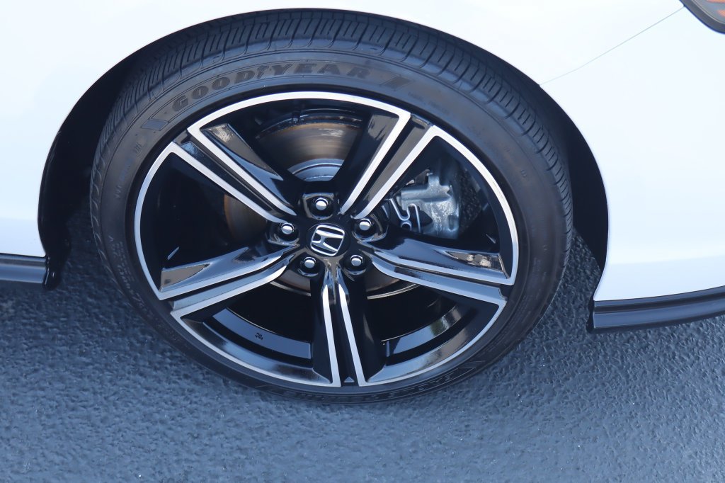 Used 2024 Honda Accord Sport image 10