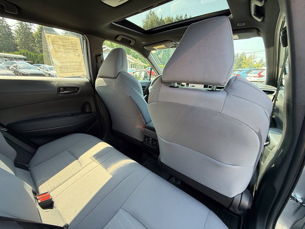 Used 2023 Toyota Corolla Cross AWD Hybrid w/ Moonroof Package image 18