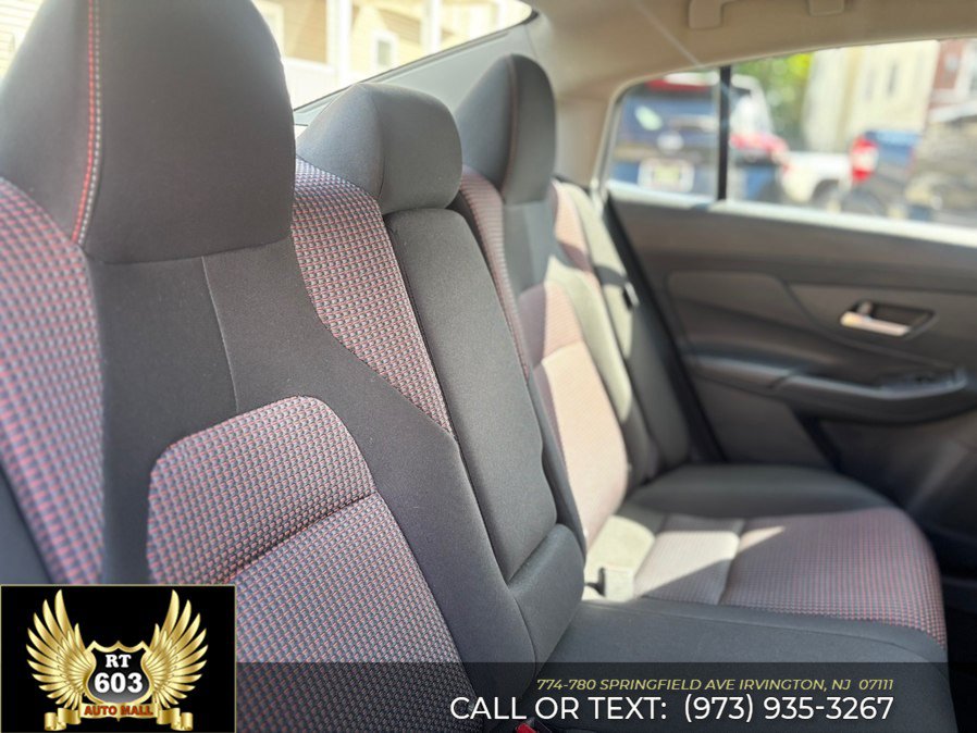 Used 2026 Nissan Sentra SR w/ Floor Mat Package FWD image 11