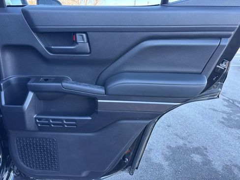Used 2025 Toyota 4Runner TRD Off-Road image 13