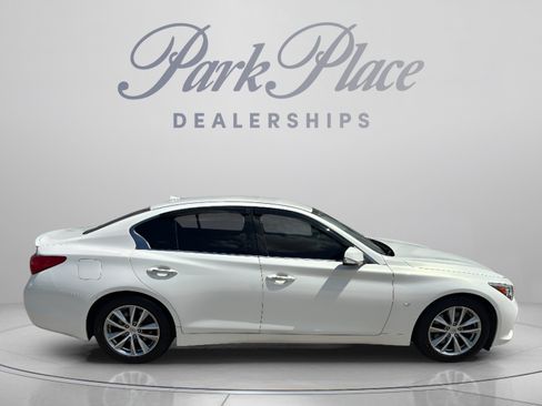 Used 2015 INFINITI Q50 RWD image 7