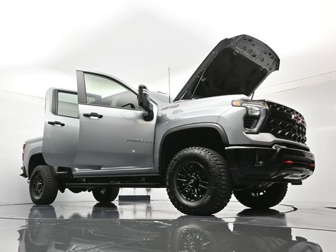 New 2026 Chevrolet Silverado 2500 ZR2 AWD/4WD image 55
