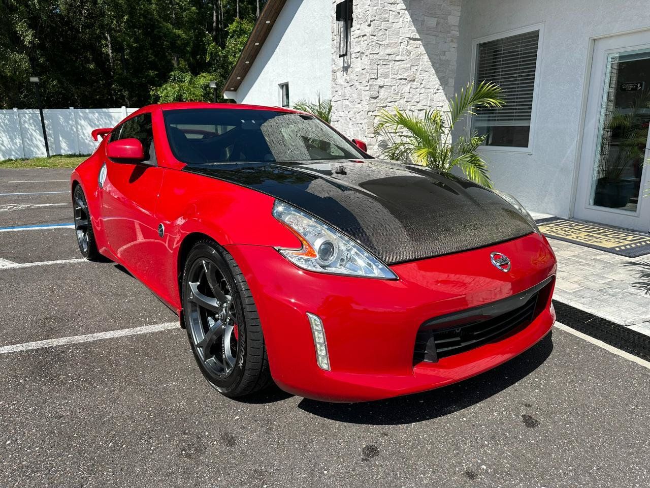 Used 2014 Nissan 370Z Coupe RWD image 22