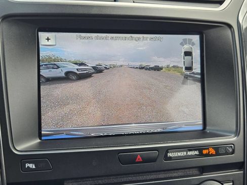 Used 2018 Ford Explorer XLT w/ Equipment Group 202A FWD image 21