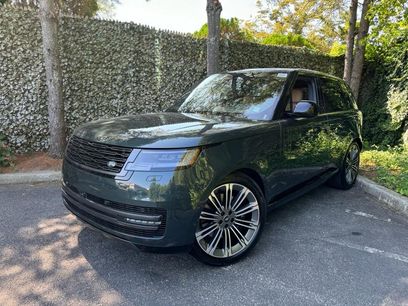 New 2025 Land Rover Range Rover Long Wheelbase SE