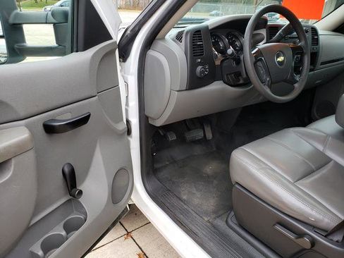 Used 2012 Chevrolet Silverado 3500 W/T image 12